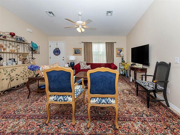 5th image of 10414 Waterford Ave