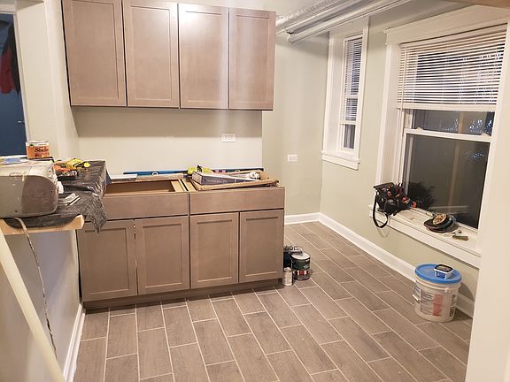 2nd image of 4859 N Saint Louis Ave #G