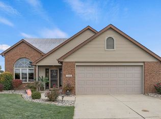 1204 Ashwood Dr, Auburn, IN