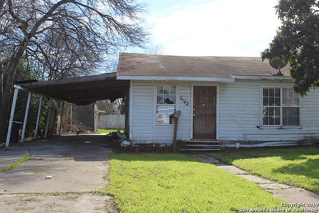 2nd image of 3142 La Rosa St