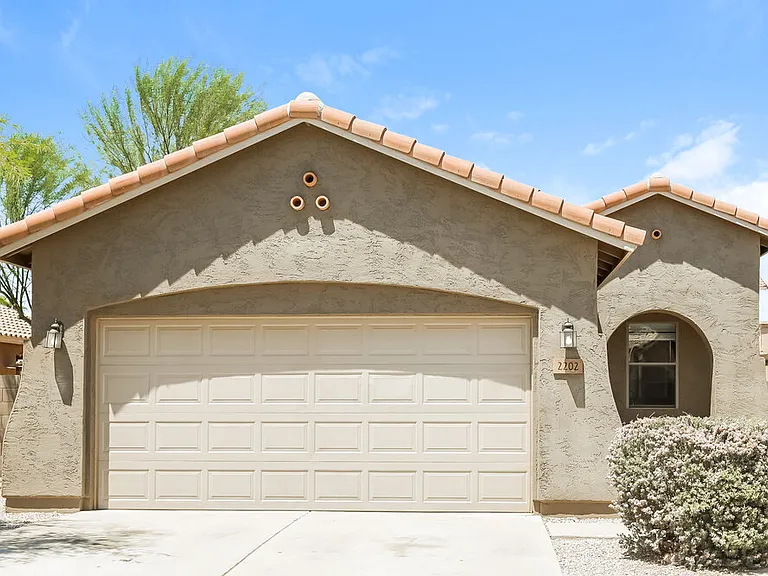 2202 W Gold Dust Ave — Photo 1