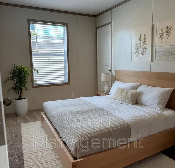 755 N Tratt St #13 — Photo 2