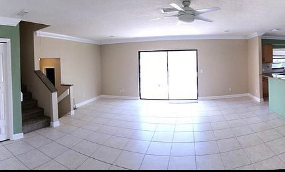1st image of 15701 Cashmere Ln #1