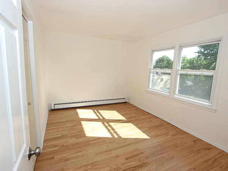 365 E 54th St #2 — Photo 15