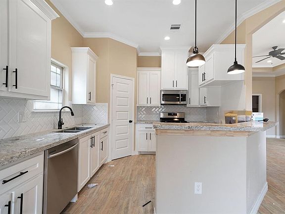 2nd image of 1503 Avenue N