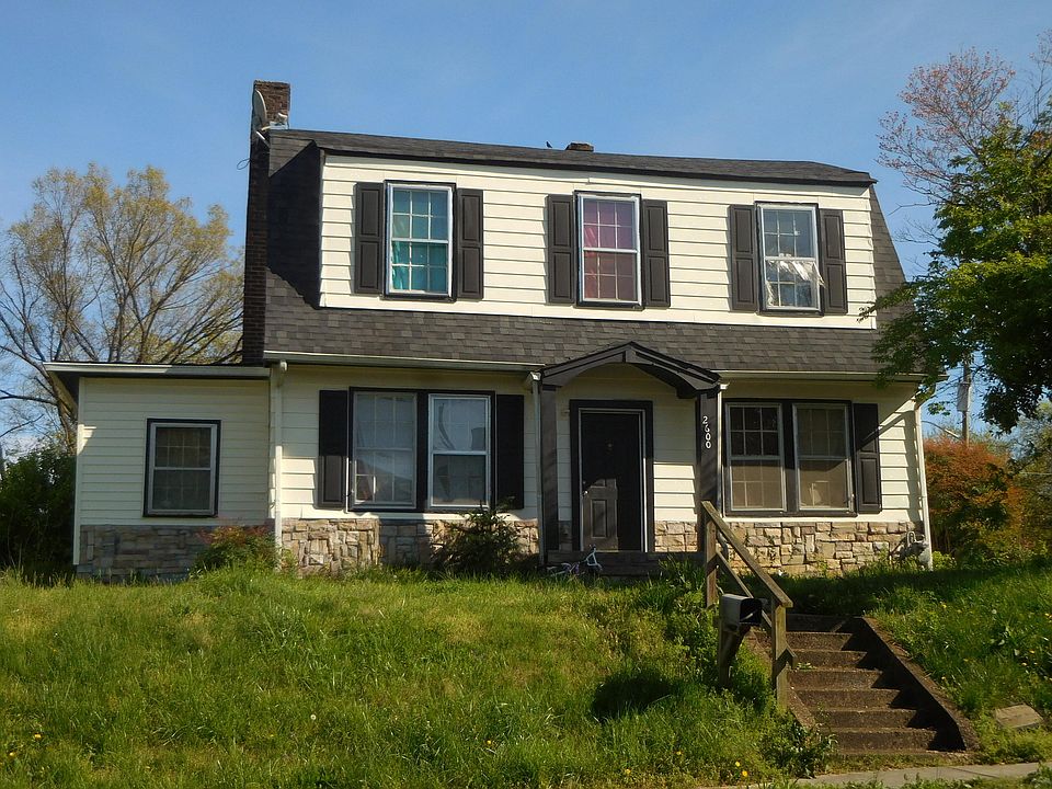1st image of 2600 Parkview Ave