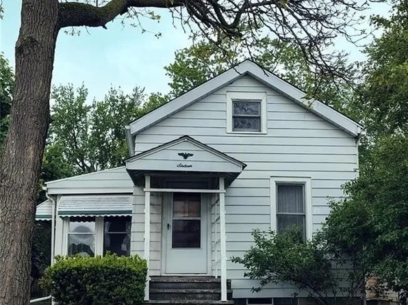 16 Crestview Ave, Cheektowaga, NY 14225