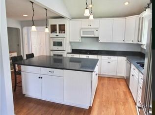 31250 Pinetree Rd, Pepper Pike, OH 44124