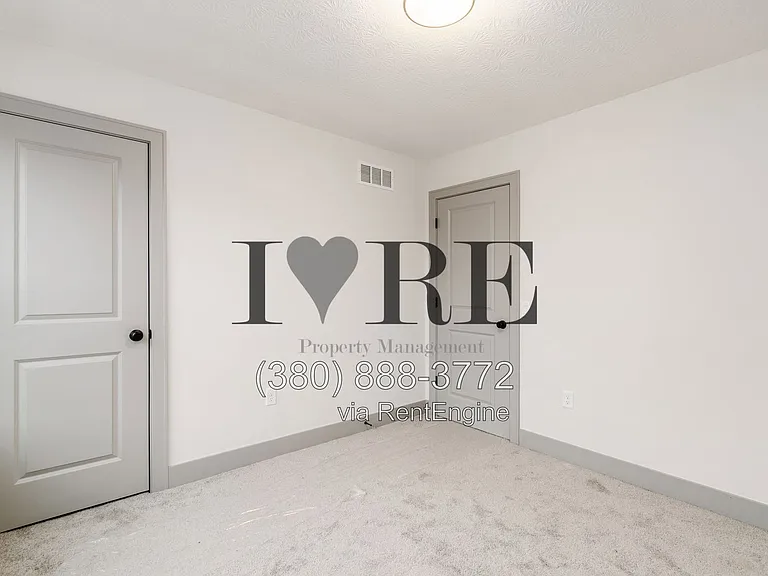 976 Ellsworth Ave — Photo 24