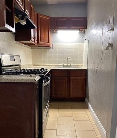 1st image of 46 Winthrop St #1