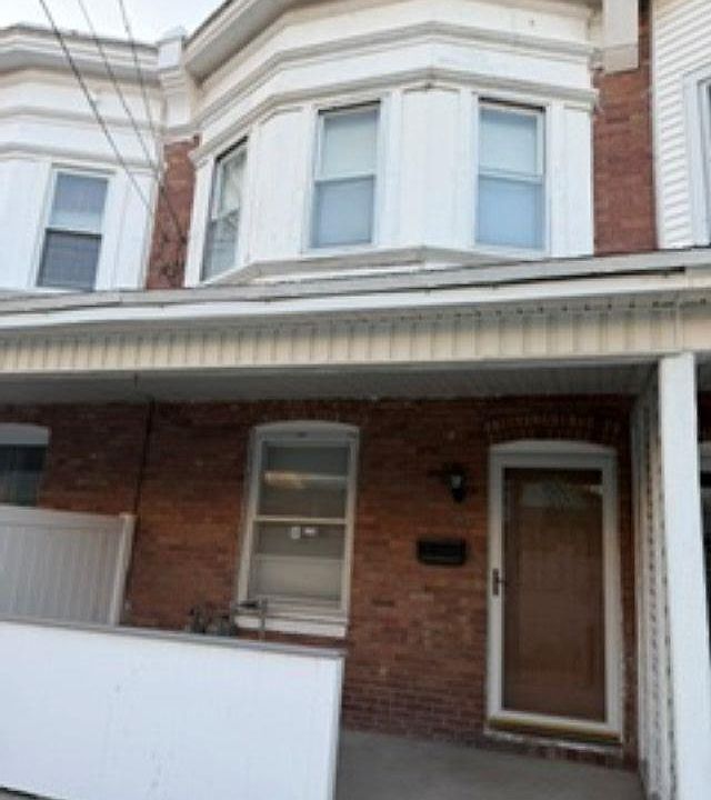 1st image of 2903 Jackson Ter