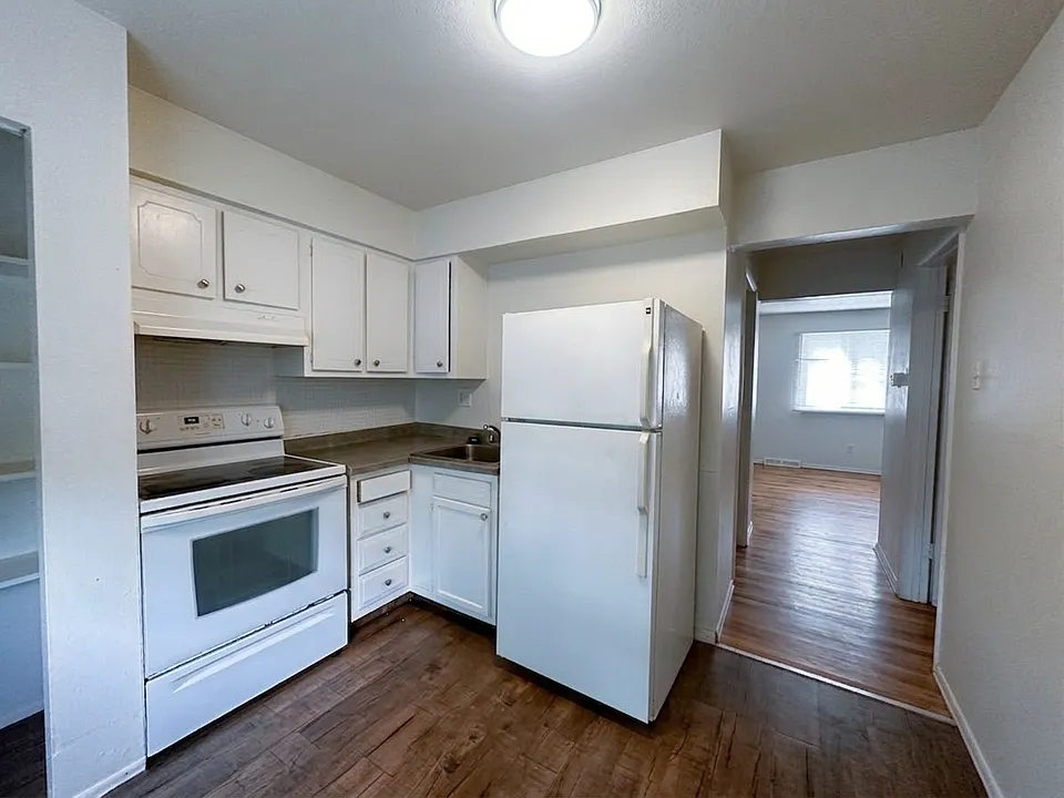 8534 N Broadway St #8534-A
