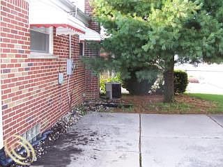 4th image of 3967 Dudley St