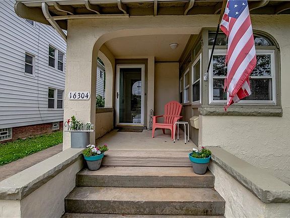3rd image of 16304 Clifton Blvd