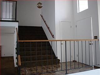 4th image of 99 Southgate Ct