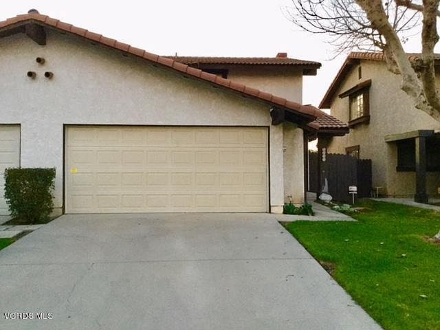 1st image of 1025 Rosewood Dr