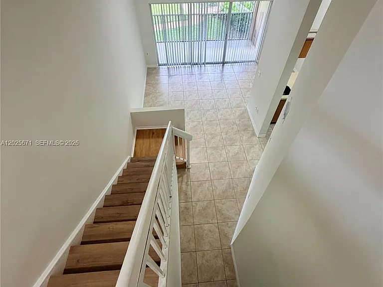 19216 Glenmoor Dr #19216 — Photo 24