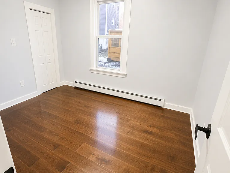 11-10 Rodwell Ave #1 — Photo 6