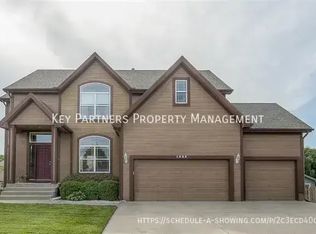 1004 NW 113th St, Kansas City, MO 64155