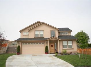 1439 Badger Mountain Loop, Richland, WA 99352