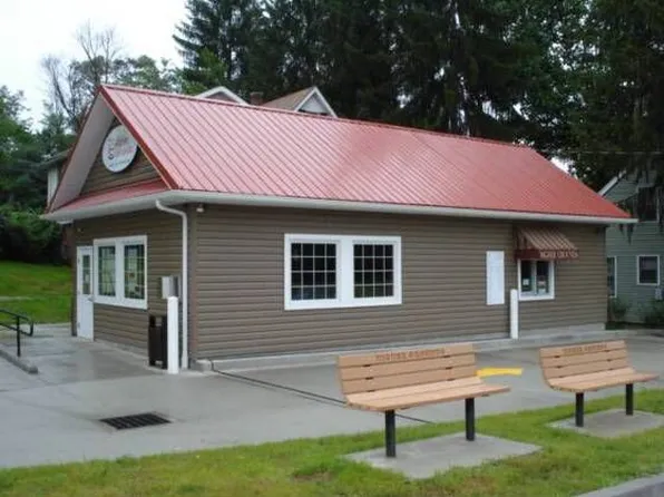 40 Junior Ave, Wheeling, WV 26003