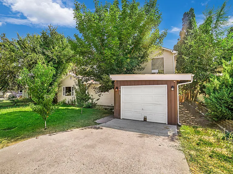 1913 Colorado Ave — Photo 43
