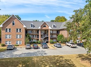 449 Harper Ave APT 9, Auburn, AL 36830