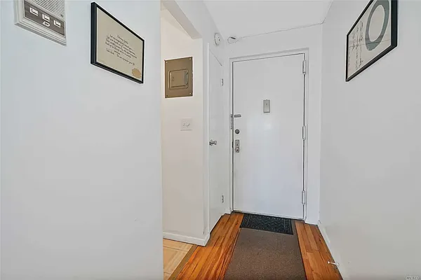 Sold by Century 21 Amiable Realty Group II Inc | media 3