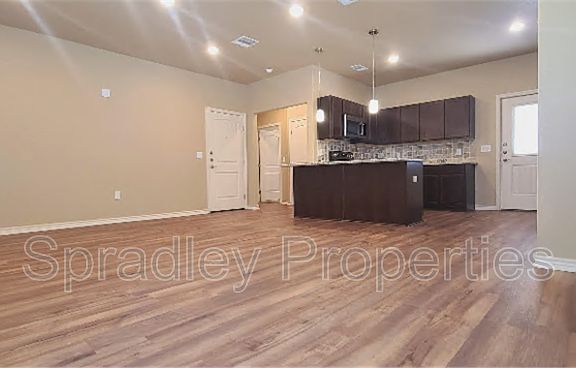 3rd image of 1045B Hibiscus Dr