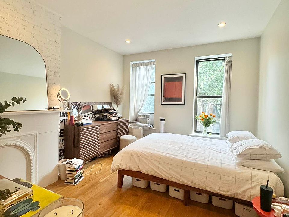 1st image of 615 E 6th St APT 3A