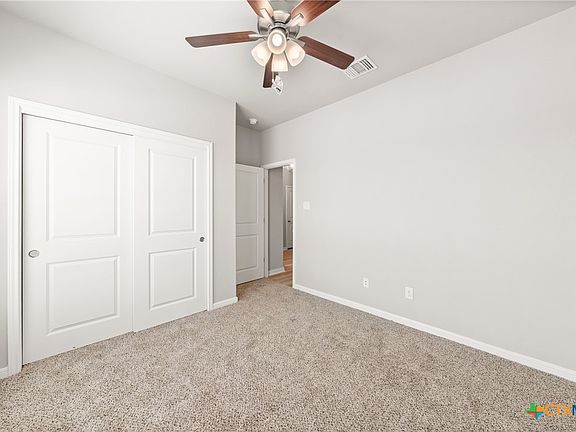 5th image of 602 Killam Dr