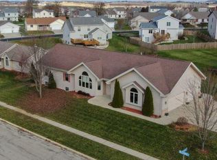 1325 Meadowbrook Dr, Watertown, WI 53098