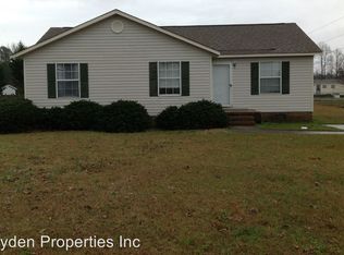 206 Crestmont Dr, Rockingham, NC 28379
