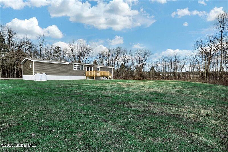 3rd image of 309 Jackson Vly Road