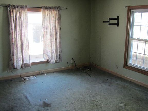 4th image of 1457 Wachtel Dr