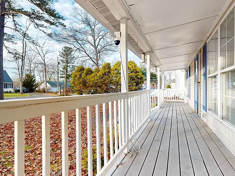450 Redwood Ave — Photo 36
