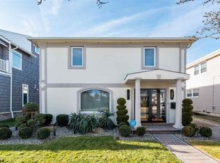 106 N Lancaster Ave, Margate, NJ 08402