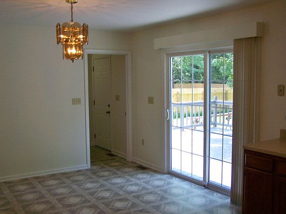 3rd image of 241 Boles Ave