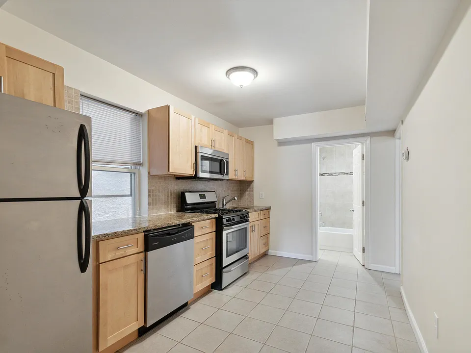 16 Spring St #1A