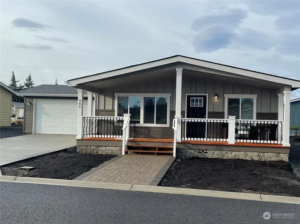 905 N Violet Avenue, Sequim, WA 98382