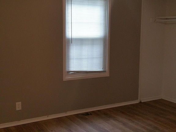 5th image of 5402 W 36th St