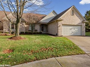 2118 Avalon Dr, Sterling Heights, MI 48310