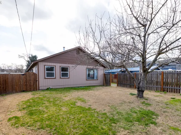 758 Pleasant Ct, The Dalles, OR 97058