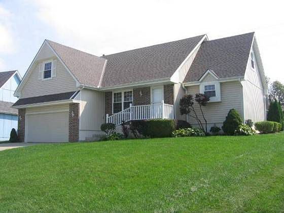 1st image of 705 NE Deerbrook St