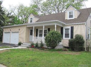 173 Gordon Blvd, Floral Park, NY 11001