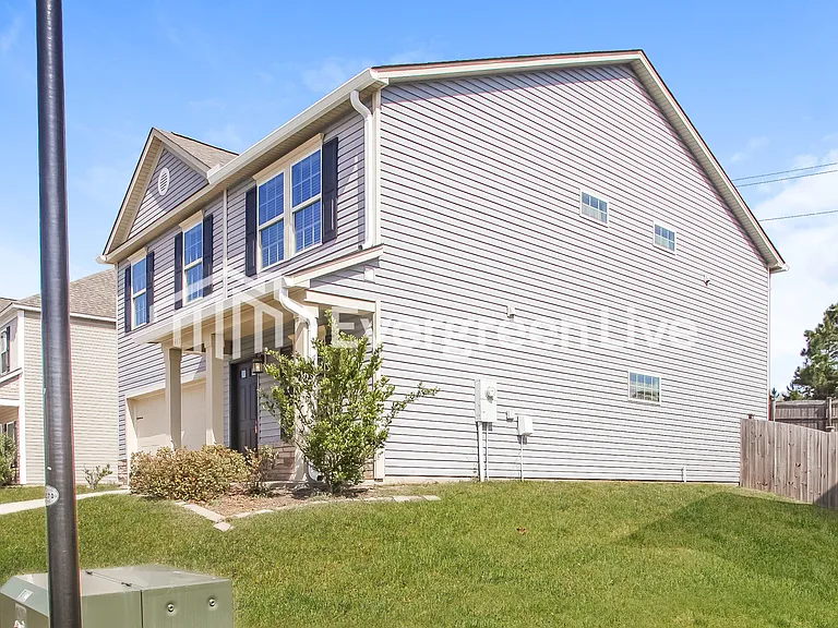 417 Riglaw Cir — Photo 2