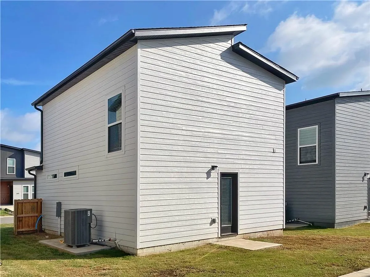 Building Photo - 841 Boardwalk Ave