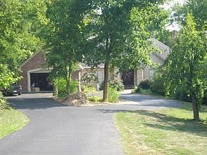 2nd image of 2920 Erb Rd