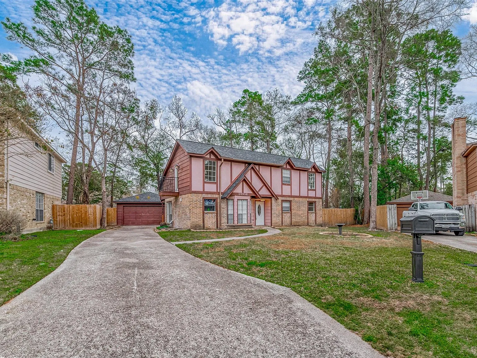 3 bed, 2.5 bath, 1758 sqft, $2,000 — Photo 2