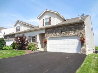 877 Graystone Cr, Allen Twp, PA 18067